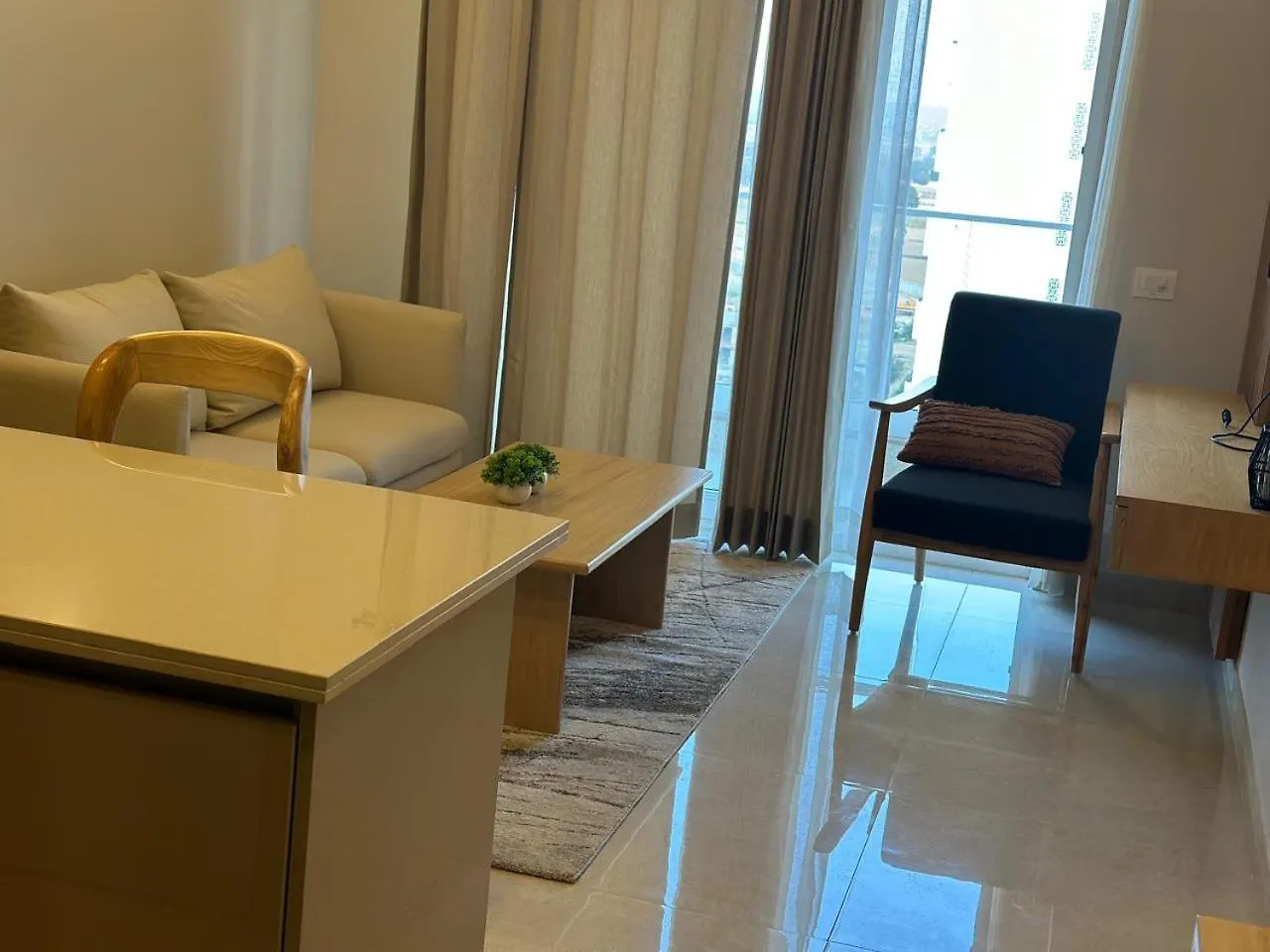 Luxury Living Expert Fully Furnished Apartments Gurgaon 0*,  India